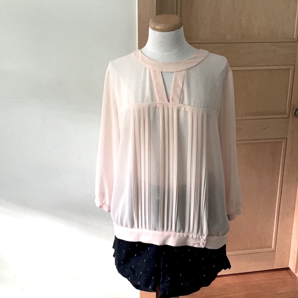 🎉 HOST PICK 🎉 NWOT  French Connection Baby Pink Chiffon Blouse, Size 10 - Picture 3 of 16